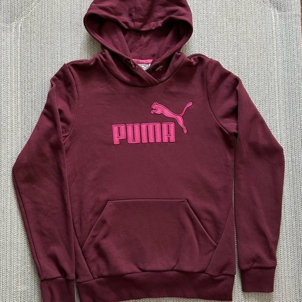PUMA Essentials Fleece Hoodie S Small Burgundy Pink Spell Out Graphic